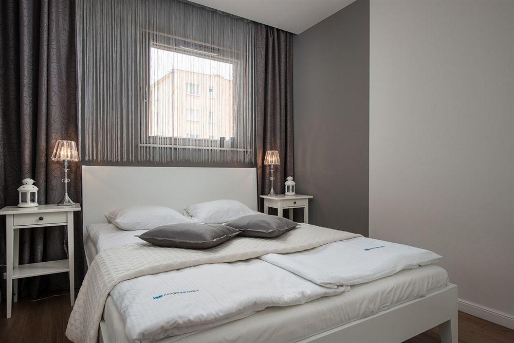 Waterlane Pool & Gym Apartments Гданьск Экстерьер фото